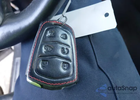 2015 Cadillac Escalade Luxury z USA, uszkodzony, nr VIN 1GYS3MKJ8FR739404